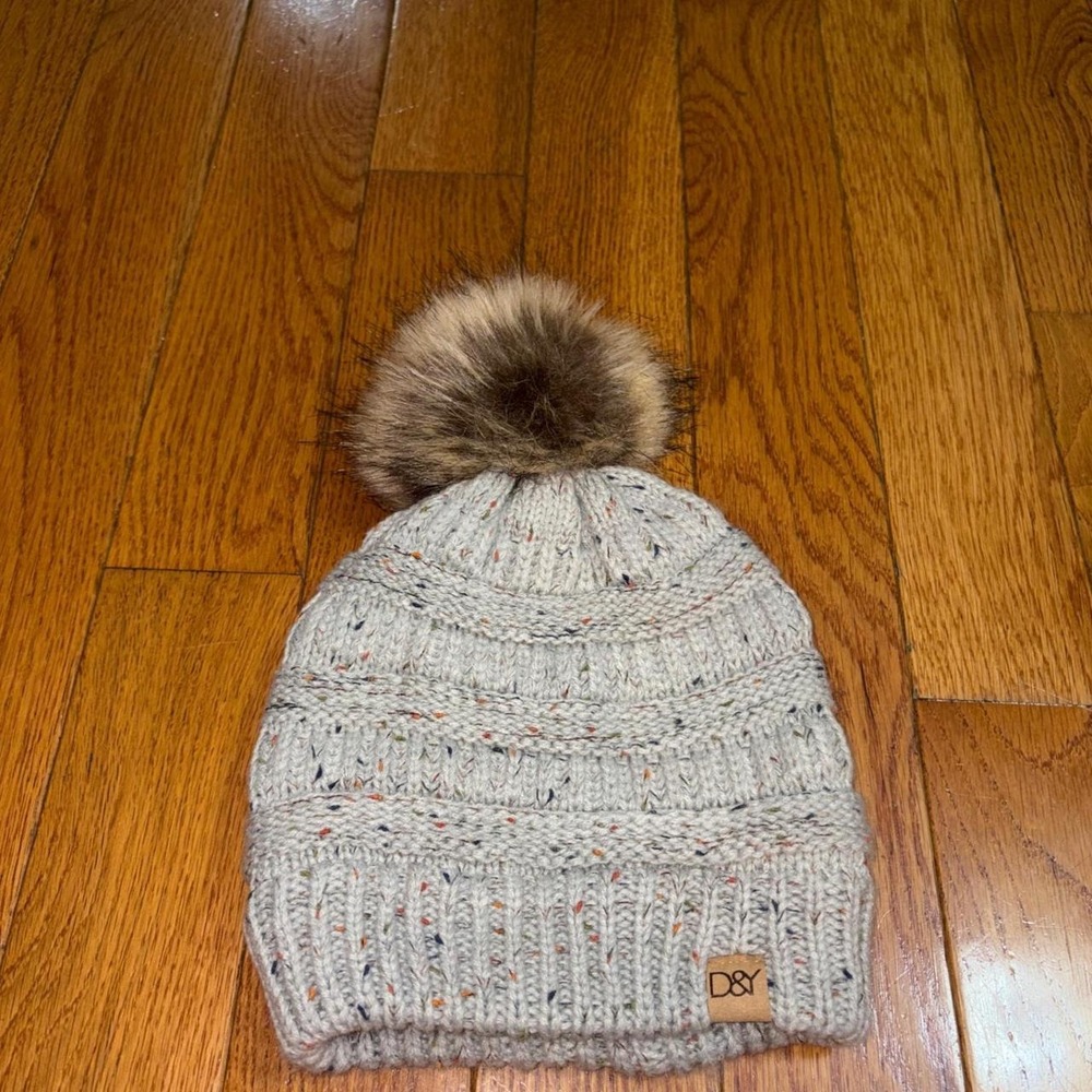 David and Young Gray Confetti Knit Beanie Faux Fur Lined Pom Pom Winter Hat